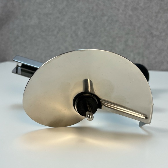 OXO Good Grips Food Mill 3-in-1 Design Fine Medium Course Purées Stainless Steel - Picture 5 of 14